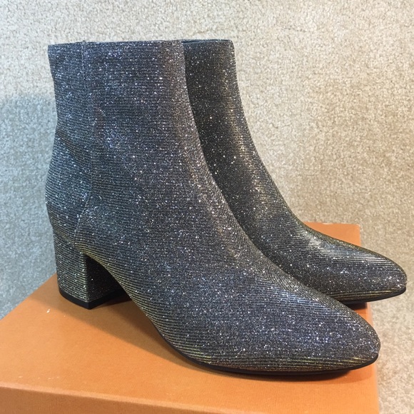 Unisa howwi bootie Clearance